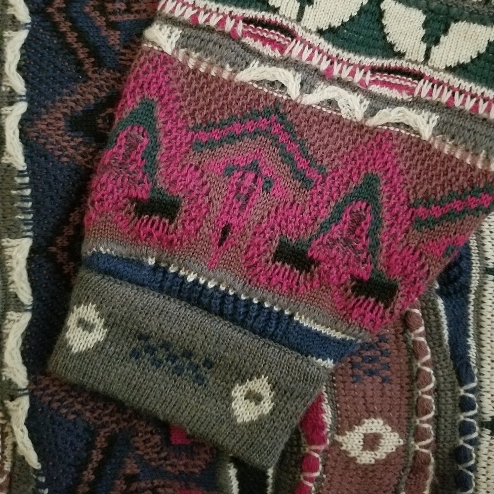 Ultra Rare Vintage Coogi Sweater - Picture 4 of 7